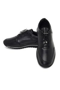 کتونی مردانه چرمی مشکی بندی کژوال با زیره ضخیم دری مد