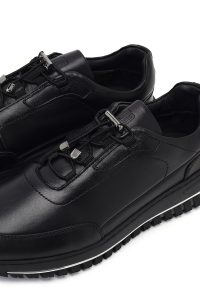 کتونی مردانه چرمی مشکی بندی کژوال با زیره ضخیم دری مد