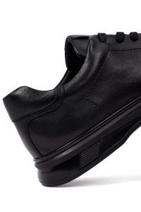 کتونی مردانه چرمی مشکی بندی کژوال دری‌مد