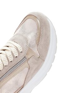 کتونی چرمی پاشنه دار بژ زنانه دری مد