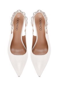 کفش زنانه سفید نگین‌دار پاشنه نازک پشت باز دری مد