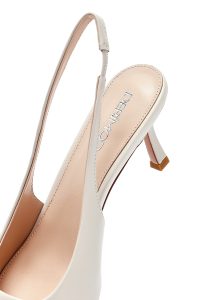 کفش زنانه کرم چرم پاشنه نازک پشت باز دری مد