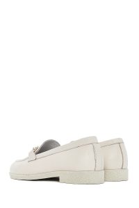 کفش لوفر زنانه چرم کرم سگک‌دار دری مد