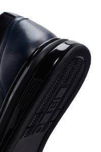 کفش مردانه چرم سرمه‌ای پاشنه ضخیم بندی کژوال دری مد