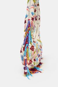 کیف زنانه بیضی با گلدوزی گل‌دار زارا – ZARA