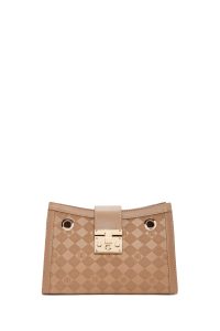 کیف زنانه دوشی قهوه‌ای بند بلند چاپ‌دار دری مد