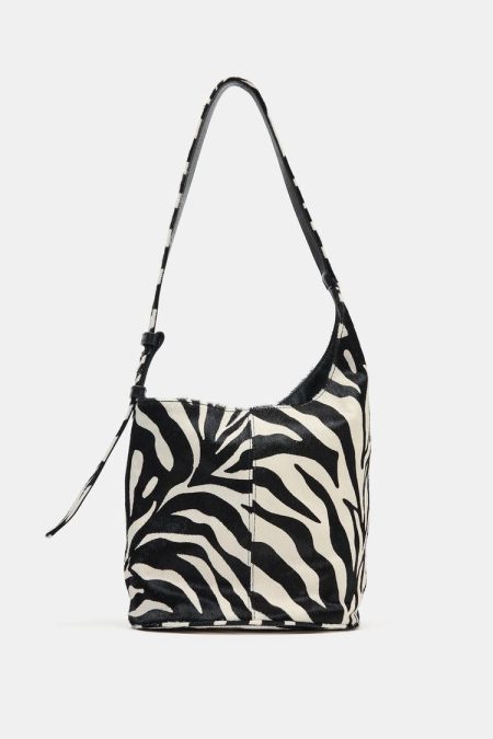 کیف سطلی زنانه چرمی نرم نامتقارن کوچک زارا – ZARA