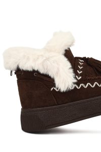 بوت تدی جیر زنانه قهوه‌ای منگوله‌دار لژدار دری مد