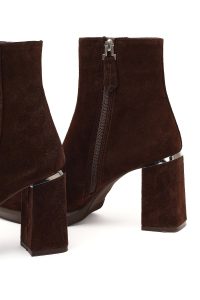 بوت جیر زنانه قهوه‌ای زیپ‌دار پاشنه ضخیم دری مد