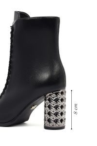 بوت زنانه مشکی بنددار زیپ‌دار پاشنه ضخیم دری مد