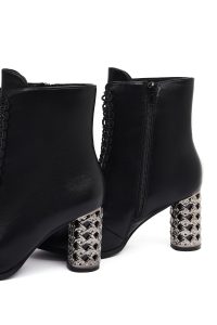 بوت زنانه مشکی بنددار زیپ‌دار پاشنه ضخیم دری مد