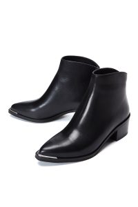 بوت زنانه مشکی چرمی زیپ‌دار پاشنه کوتاه دری مد