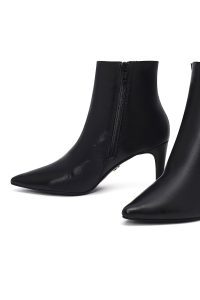 بوت زنانه چرمی مشکی پاشنه نازک زیپ دار دری مد