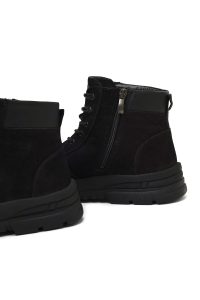 بوت نبوک مردانه مشکی بندی زیپ‌دار دری‌مد