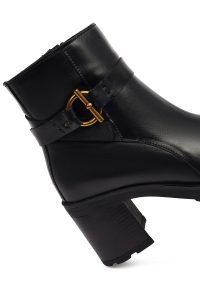 بوت چرمی زنانه مشکی زیپ‌دار پاشنه ضخیم دری مد