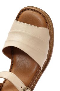 صندل زنانه بژ چرم پاشنه‌ضخیم بنددار دری مد