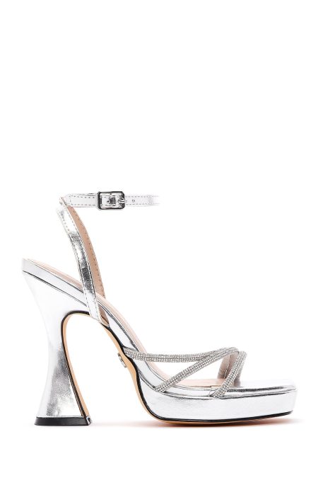 صندل زنانه نقره‌ای بندی پاشنه‌بلند ضخیم مجلسی دری مد