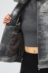 کاپشن اسپرت چرمی نبوک کوتاه طوسی زنانه Sporty دری مد