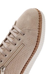 کتونی زنانه چرم جیر بژ بنددار با زیره ضخیم دری مد