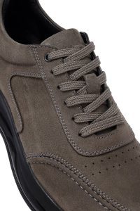 کتونی مردانه نوبوک چرمی طوسی بندی زیره ضخیم دری مد