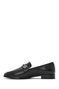 کفش لوفر زنانه چرم مشکی سگک‌دار دری مد