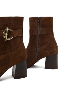 بوت جیر زنانه قهوه‌ای زیپ‌دار پاشنه ضخیم دری مد