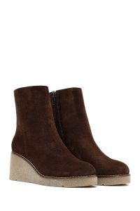 بوت زنانه قهوه‌ای جیر لژدار زیپ‌دار دری مد