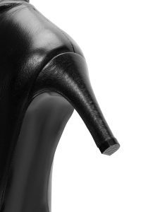 بوت زنانه مشکی چرمی پاشنه‌دار دری مد