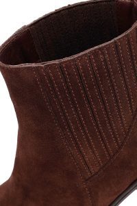 بوت زنانه چرم جیر قهوه‌ای پاشنه‌بلند ضخیم دری مد