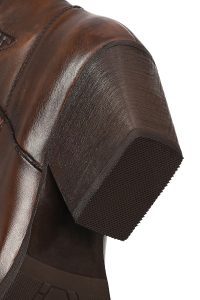 بوت زنانه چرم قهوه‌ای کوتاه پاشنه‌بلند مدل کابوی دری مد