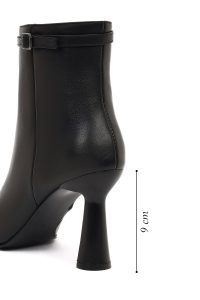 بوت زنانه چرم مشکی پاشنه‌دار زیپ‌دار دری مد