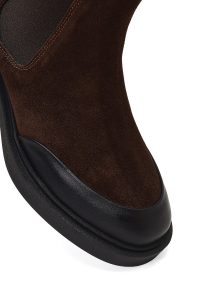 بوت زنانه چلسی چرم جیر قهوه‌ای زیره‌ضخیم دری مد