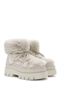 بوت مخمل‌دار با زیره ضخیم کرم زنانه دری مد