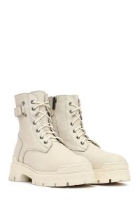 بوت پستال زنانه چرمی بژ بند دار زیپ دار کفی ضخیم دری مد