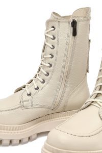 بوت پستال زنانه چرمی بژ کفی ضخیم زیپ دار دری مد