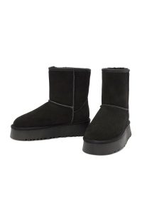 بوت چرمی جیر با کفی ضخیم خز مشکی زنانه دری مد