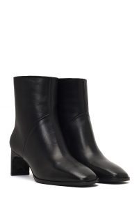 بوت چرمی زنانه مشکی پاشنه ضخیم کوتاه دری مد