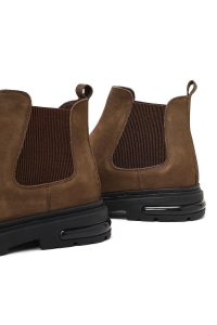 بوت چلسی نبوک مردانه قهوه‌ای دری‌مد