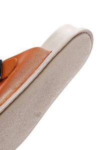 دمپایی راحتی زنانه چرم نارنجی سگک‌دار دری مد