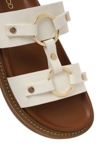 دمپایی زنانه سفید با جزئیات اکسسوری دری مد