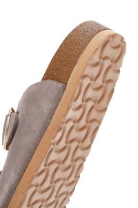 دمپایی زنانه چرمی جیر بژ سگک‌دار دری مد