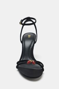 صندل زنانه بندی ضربدری مهره‌دوزی زارا – ZARA
