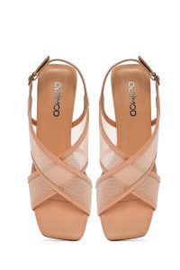 صندل زنانه بژ بنددار پاشنه ضخیم پارچه‌ای دری مد