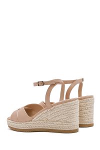 صندل زنانه بژ بنددار پاشنه لژ کنفی دری مد