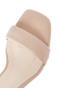 صندل زنانه بژ بندی پاشنه پهن دری مد