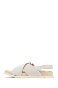 صندل زنانه بژ جیر سگک‌دار دری مد