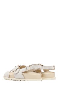 صندل زنانه بژ جیر سگک‌دار دری مد