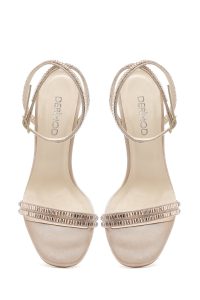 صندل زنانه بژ نگین‌دار پاشنه‌نازک بنددار دری مد