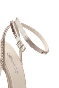 صندل زنانه بژ نگین‌دار پاشنه‌نازک بنددار دری مد