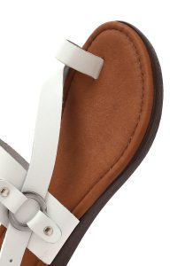 صندل زنانه سفید انگشتی چرم بودروم دری مد